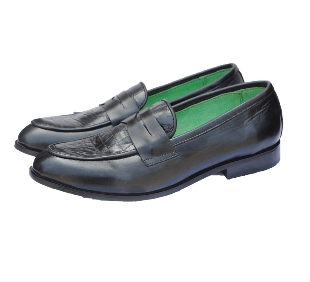 Hanslet Black Leather Patterned Loafer with Green Interior Shopwice Hanslet Black Leather Patterned Loafer with Green Interior