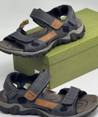 casual leathehr sandals